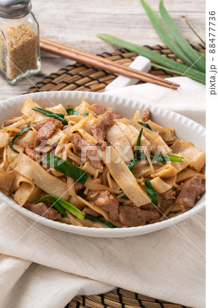 ヌードル 拉麺 麺 88477736