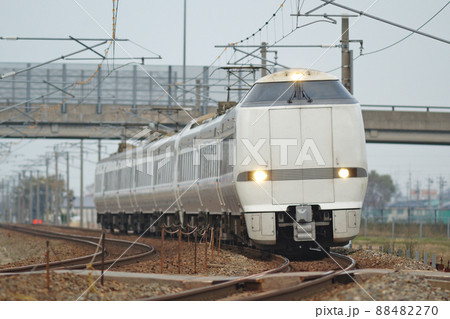 北陸本線　加賀笠間－美川　JR西日本　683系　S23+S03編成（金沢）　しらさぎ 88482270