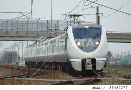 北陸本線　加賀笠間－美川　JR西日本　683系　T21+T12編成（金沢）　サンダーバード 88482277