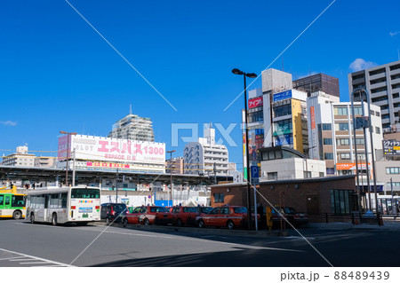 東京都葛飾区 新小岩駅 南口の街並み 東京都葛飾区 新小岩駅 南口の街並み 88489439