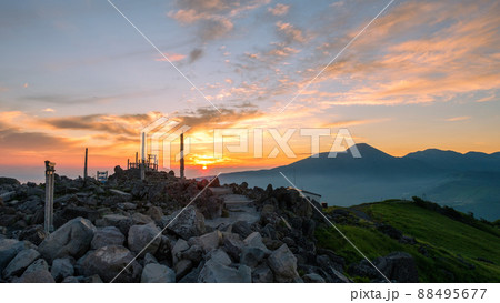 車山の夜明け 88495677