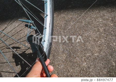 自転車の空気入れ 88497477