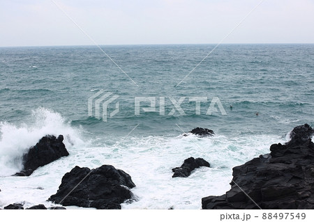 海岸 岩 石 88497549