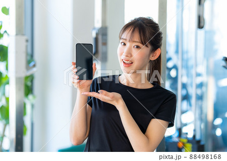 ジムのインストラクター ジムのインストラクター 88498168
