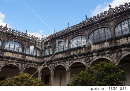 サンティアゴ・デ・コンポステーラ 大学図書館の中庭 サンティアゴ・デ・コンポステーラ 大学図書館の中庭 88504088