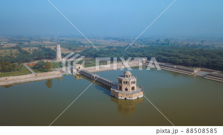 Aerial View to the Hiran Minar Mughal era complex in Sheikhupura, Punjab province, Pakistan Aerial View to the Hiran Minar Mughal era complex in Sheikhupura, Punjab province, Pakistan 88508585