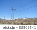 送電線の鉄塔(カリフォルニア バースト付近にて) 88509541