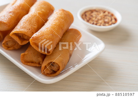 fried spring roll with sauce 88510597