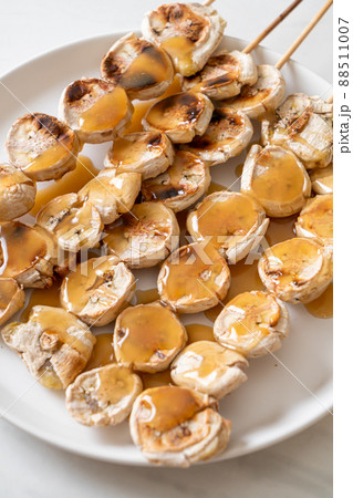 Grills Banana with Caramel Sauce Grills Banana with Caramel Sauce 88511007