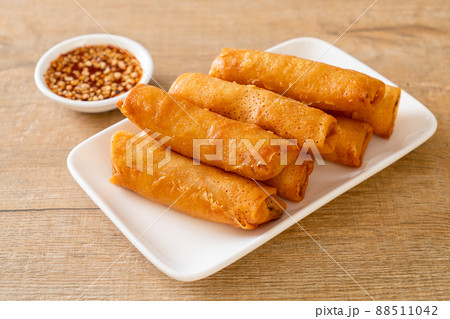 fried spring roll with sauce 88511042