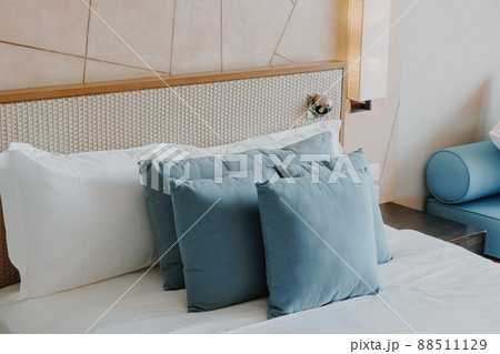 beautiful and comfortable pillow decoration in bedroom beautiful and comfortable pillow decoration in bedroom 88511129