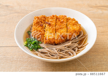 Soba ramen noodle with Japanese fried pork cutlet (tonkatsu) Soba ramen noodle with Japanese fried pork cutlet (tonkatsu) 88511667