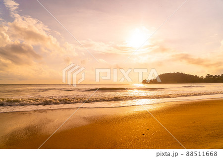 beautiful beach sea at sunrise or sunset time beautiful beach sea at sunrise or sunset time 88511668