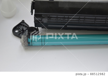 Charging the laser printer cartridge with toner powder 88512982