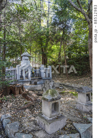 八柱神社（岡崎市欠町）築山御前塚 88512983