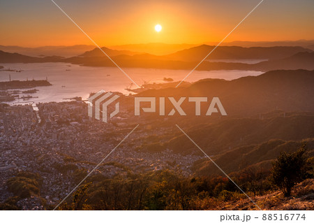 《広島県》灰ヶ峰の夕景・呉市の絶景 88516774