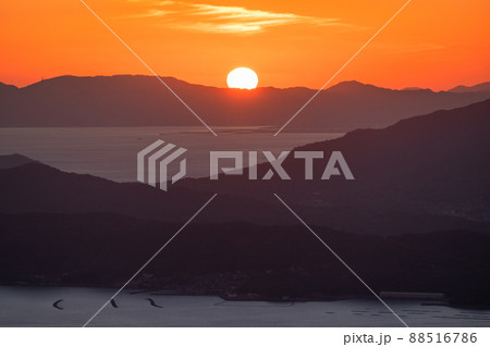 《広島県》灰ヶ峰の夕景・呉市の絶景 《広島県》灰ヶ峰の夕景・呉市の絶景 88516786
