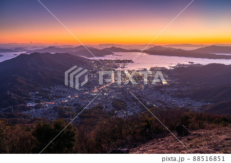 《広島県》灰ヶ峰の夜景・呉市の絶景 《広島県》灰ヶ峰の夜景・呉市の絶景 88516851