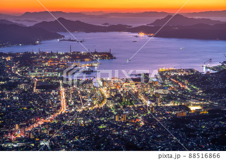 《広島県》灰ヶ峰の夜景・呉市の絶景 《広島県》灰ヶ峰の夜景・呉市の絶景 88516866