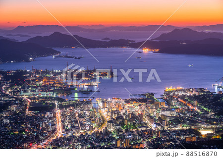 《広島県》灰ヶ峰の夜景・呉市の絶景 《広島県》灰ヶ峰の夜景・呉市の絶景 88516870