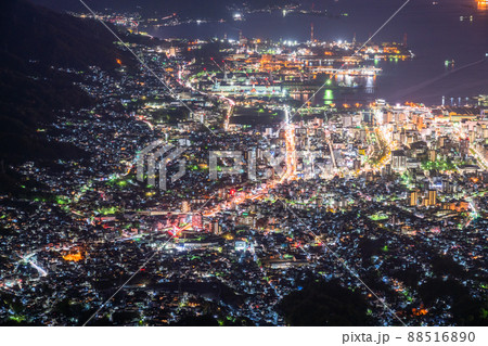 《広島県》灰ヶ峰の夜景・呉市の絶景 《広島県》灰ヶ峰の夜景・呉市の絶景 88516890