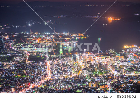 《広島県》灰ヶ峰の夜景・呉市の絶景 《広島県》灰ヶ峰の夜景・呉市の絶景 88516902