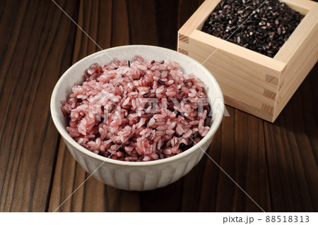 古代米 黒米 ご飯 古代米 黒米 ご飯 88518313