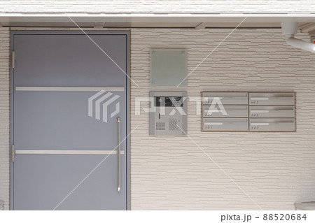 アパートのエントランス、郵便受け アパートのエントランス、郵便受け 88520684