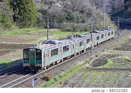 東北本線 白石-越河 JR東日本 701系 F2-28編成(仙台) 東北本線 白石-越河 JR東日本 701系 F2-28編成(仙台) 88522285