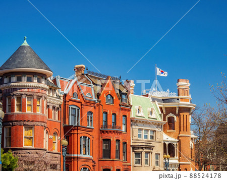 Sunny view of some historical building around Logan Circle 88524178