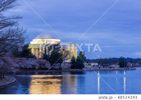 Twilight view of The Thomas Jefferson Memorial Twilight view of The Thomas Jefferson Memorial 88524393