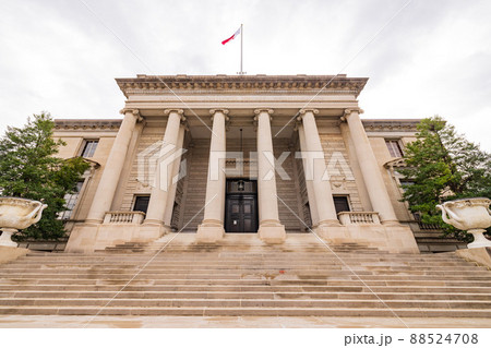 Overcast view of Carnegie Institution of Washington 88524708