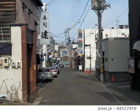 小樽　昼間のネオン街　スパル通り 88527959