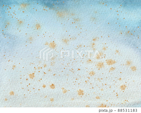水彩で描かれたゴールドのしぶきと水色背景 水彩で描かれたゴールドのしぶきと水色背景 88531183
