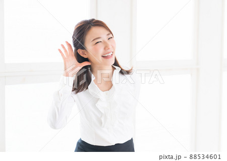 聞く女性 ビジネス 聞く女性 ビジネス 88534601