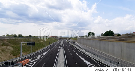 Empty new highway view. No traffic Empty new highway view. No traffic 88549443