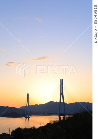 【愛媛県】多々羅大橋の夕景（しまなみ海道） 88549818
