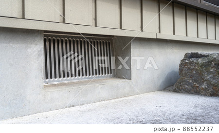 日本家屋台の床下換気口 88552237