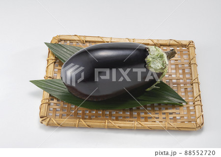 新鮮で美味しい米茄子 88552720