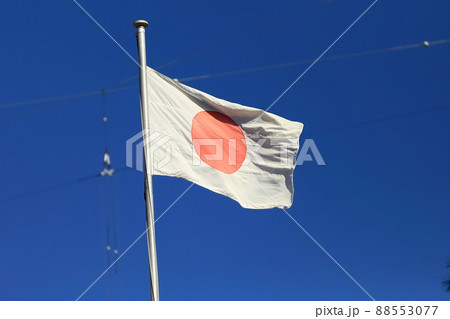 風にたなびく日の丸の旗 風にたなびく日の丸の旗 88553077