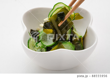 キュウリとワカメの酢の物 88555956