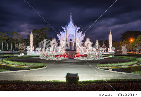 Beautiful view of White temple in Chiang Rai province of Thailand at night. 88556837