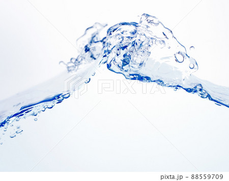 水　流れ　揺れ　水面　 88559709