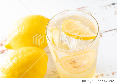 レモンサワー 88562392