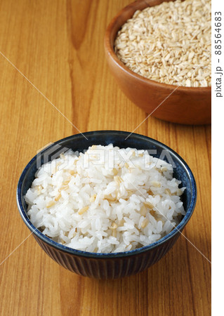 オーツ麦ご飯 88564683