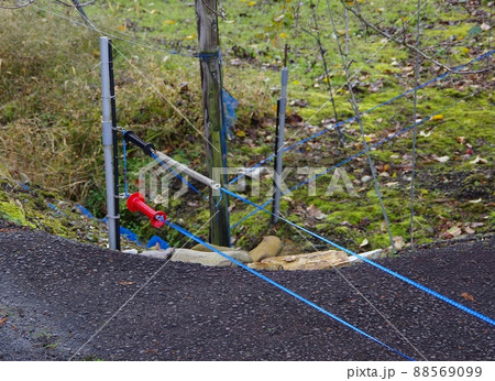 電撃柵の畑　畑の電撃柵 88569099