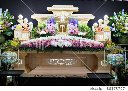 葬儀の祭壇 88573797