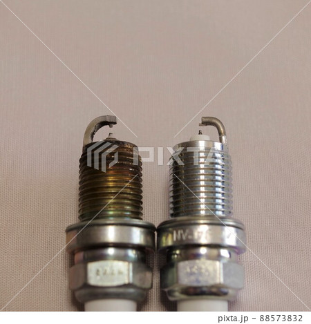 135000km使用と新品の自動車用点火イリジウムプラグ(コンパクトカー) 135000km使用と新品の自動車用点火イリジウムプラグ(コンパクトカー) 88573832