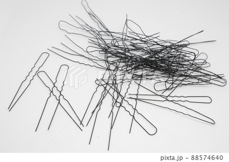 無造作に散りばめたUピン 無造作に散りばめたUピン 88574640