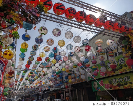 ランタンフェスティバル 燈籠祭り 祭りちょうちん 88576075